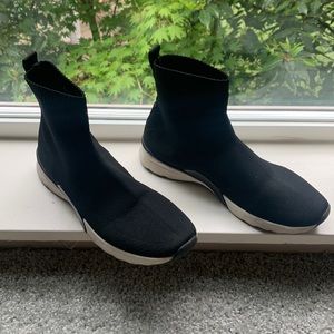 Zara basic size 37 black sock sneaker